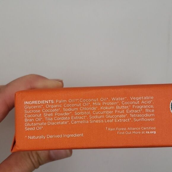 Sunaroma coconut shea butter milk protein moisturizing bar soap - Picture 3 of 3